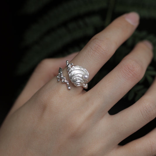 S925 Sterling Silver Cream Curtain Clam Pearl Ring, Unique Trendy Niche Design, Stackable Ocean Shell Open Ring
